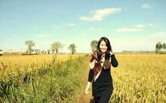 公交车掀开奶罩边躁狠狠躁漫画